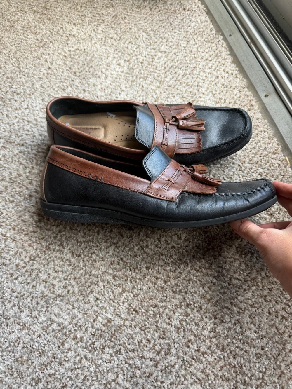 Dockers Two-Tone Tassel, Sinclair Loafer, MEN 11. Black and Brown Leather.